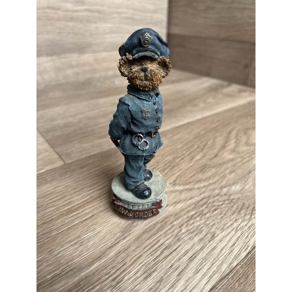 Boyds Bear Figurine "Officer Grizzly "‎